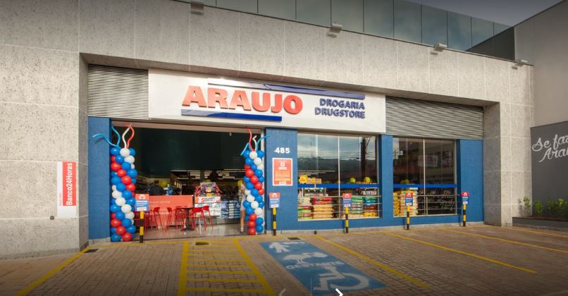 Drogaria Araujo abriu sua primeira loja em Itabirito